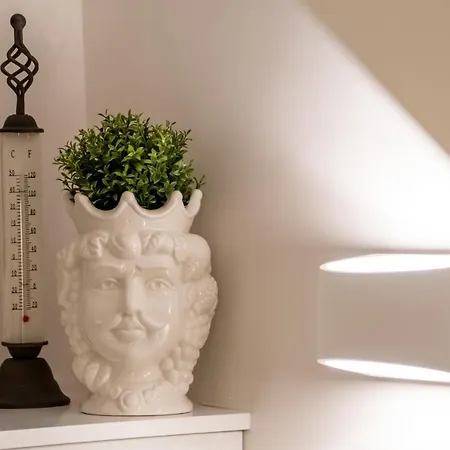 Longo تاورمينا